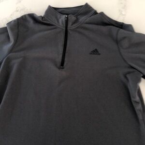 Adidas 1/4 zip Midweight pullover.  Color:grey.  Size XL